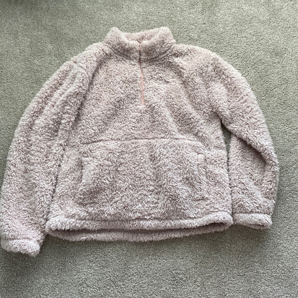 Gap Fuzzy Medium Size Sweater